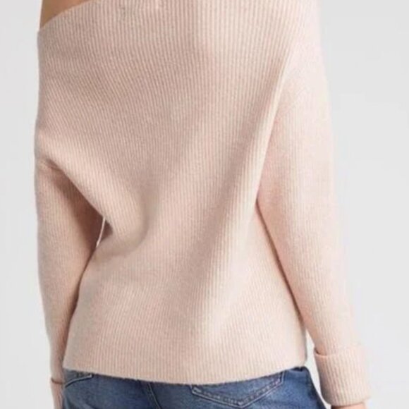 NWT Treasure & Bond Super Soft Off The Shoulder Relaxed Fit Sweater Size S - Picture 3 of 9
